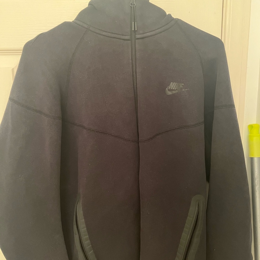 Black Nike Tech (Size M but fits small)